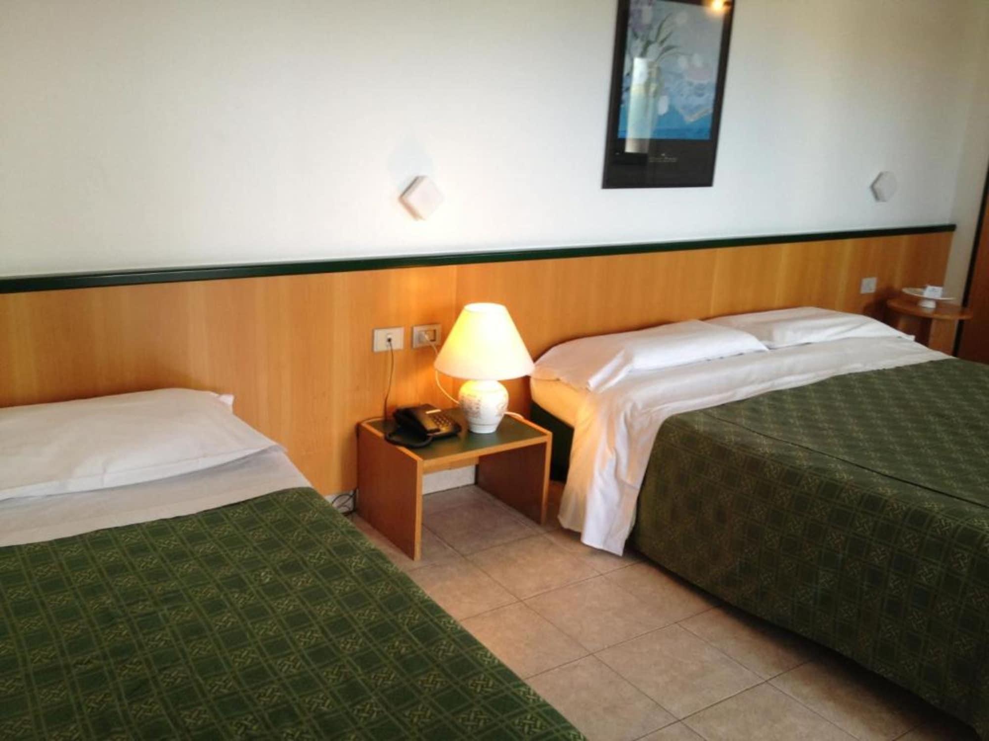 Hotel Ambrosio La Corte Olbia Eksteriør billede