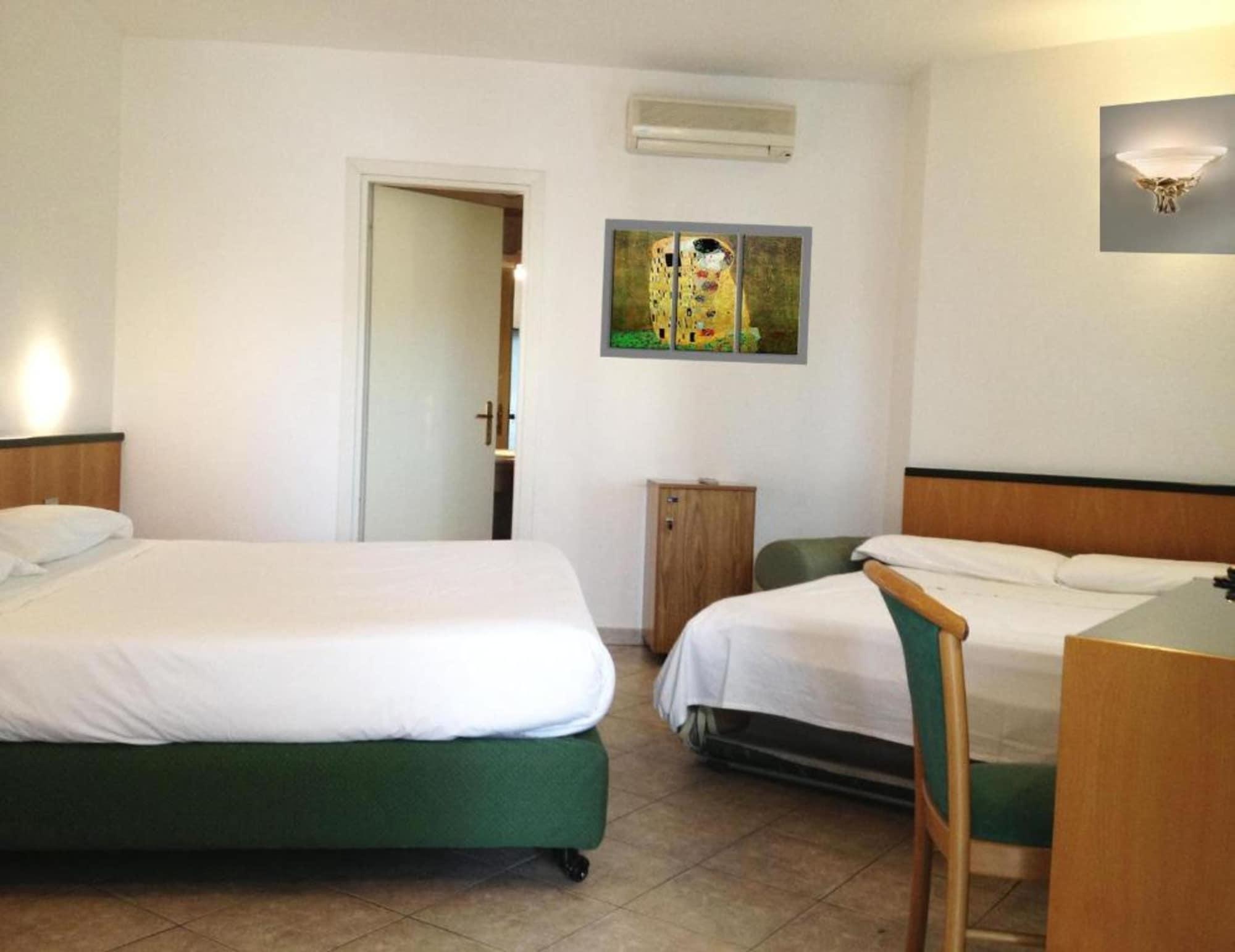 Hotel Ambrosio La Corte Olbia Eksteriør billede