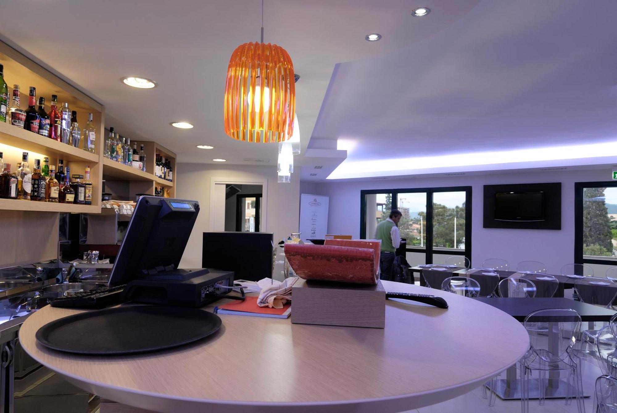 Hotel Ambrosio La Corte Olbia Eksteriør billede