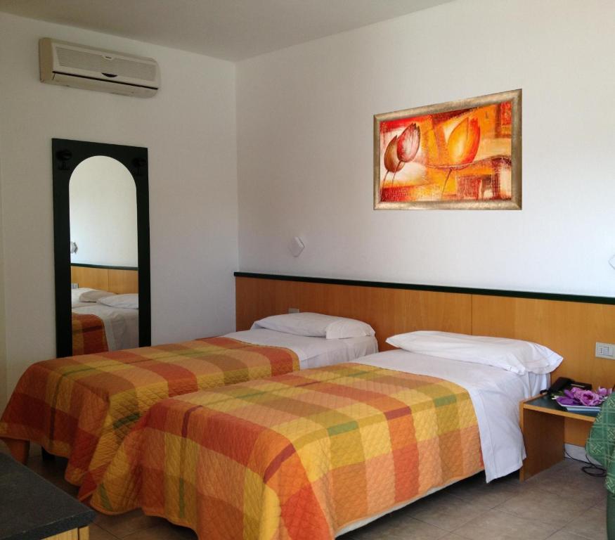 Hotel Ambrosio La Corte Olbia Værelse billede