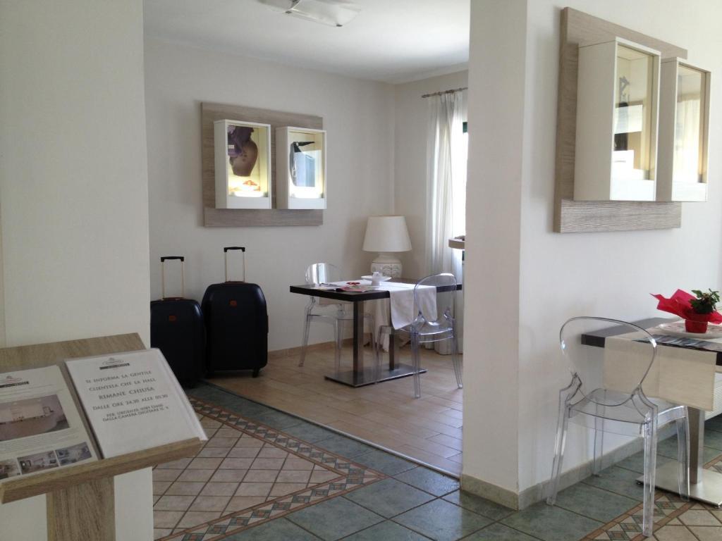 Hotel Ambrosio La Corte Olbia Eksteriør billede